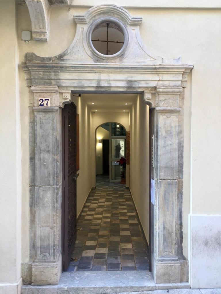 Della Cuba Vacanze Trapani Historic Center Zewnętrze zdjęcie